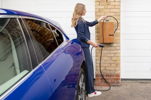 Elektrikli araba şarj istasyonu kurmak 2026’da ne kadara mal olur? (ev + apartman) görseli