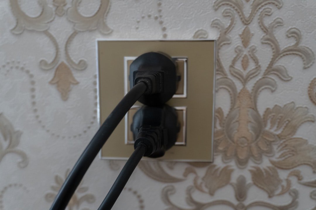 Evde elektrikli araç şarjı: Priz, duvar tipi şarj, güvenlik ve tesisat kuralları konusunda görsel